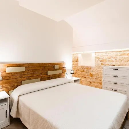 Civico 11 アパート *