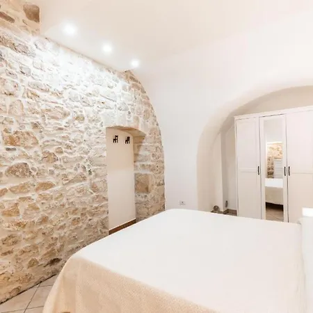 Civico 11 アパート モルフェッタ